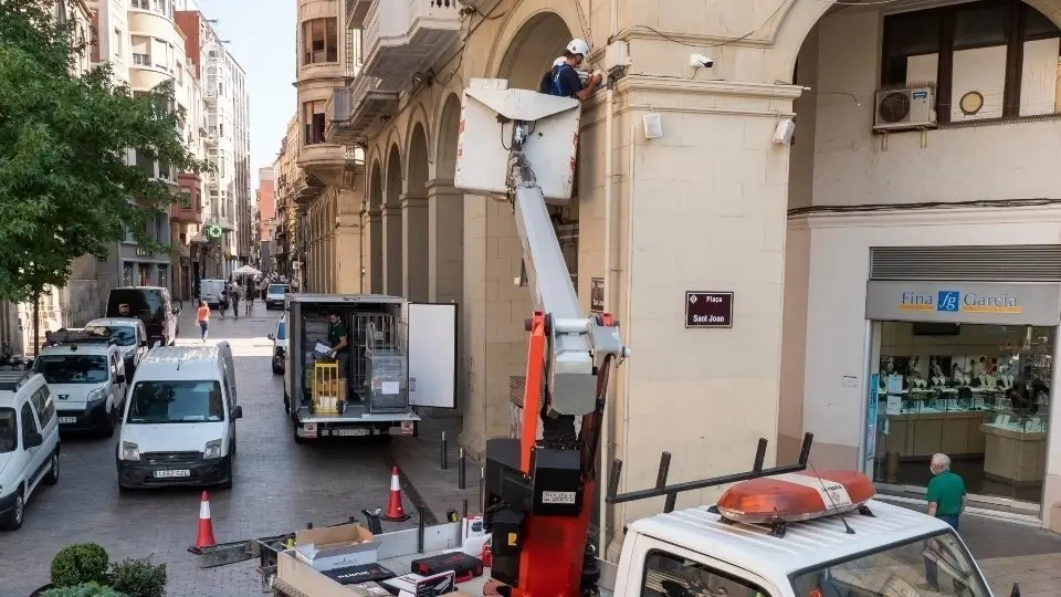 Es renova la xarxa de videovigilància de l’Eix Comercial de Lleida.