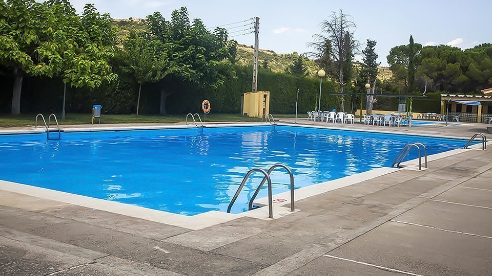 Imatge piscines del Palau d'Anglesola @Territoriscat