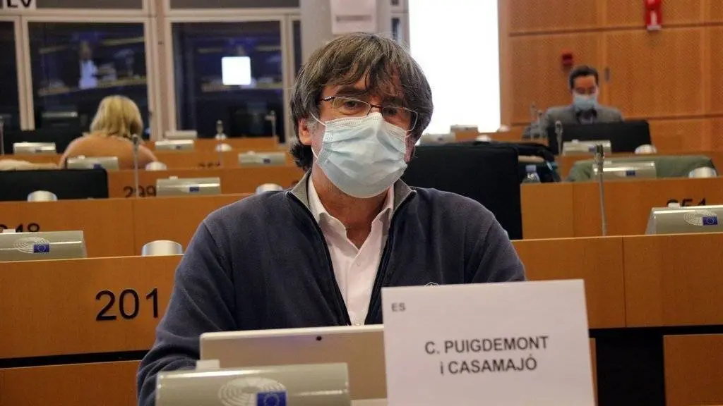 Natàlia Segura
Primer pla de l'expresident i eurodiputat de Junts Carles Puigdemont a la seva arribada a la comissió de Comerç Internacional del Parlament Europeu, a Brussel·les el 27 de setembre del 2021. (Horitzontal)