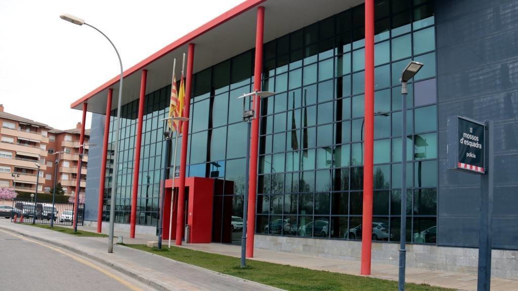 Salvador Miret
Pla general de l'exterior de la comissaria dels Mossos d'Esquadra de Lleida. Imatge del 6 de març del 2019. (Horitzontal)