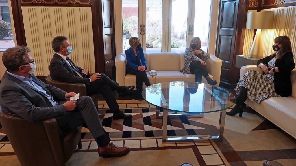La reunió al Parlament de les quatre presidències de les diputacions catalanes amb la presidenta del Parlament - Foto: Parlament de Catalunya