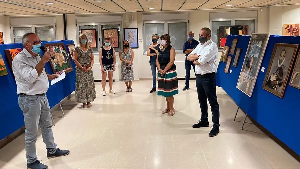 El regidor de Cultura en la presentació d'una exposició a Golmés ©Territoriscat