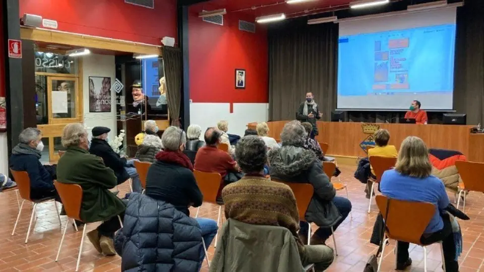 Conferència al voltant de les Carlinades. Fotografia: Ajuntament de Guissona.