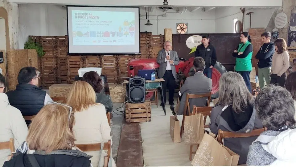 Presentació de la jornada formativa a la Granja Pifarré, a l'Horta de Lleida ©AjLleida