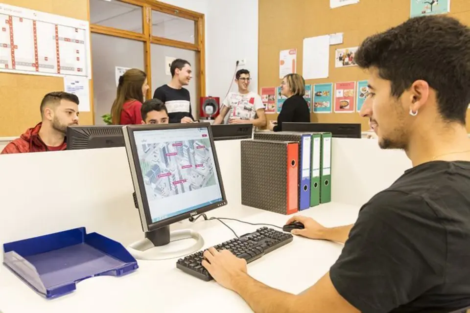 a49b07c3-cf2b-4d03-8e21-955061a64d31