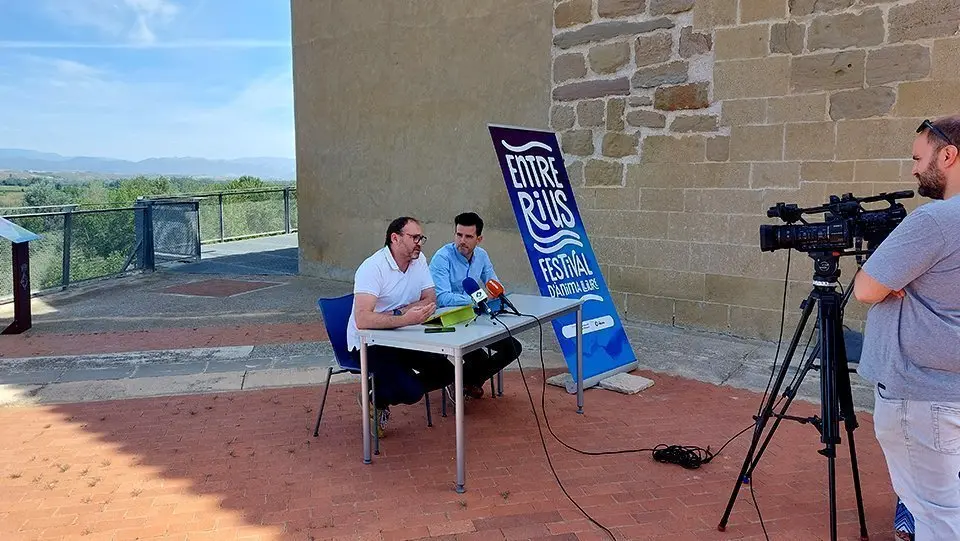 Joan Capdevila I Màxim SolaneS presenten EntreRius ©Térmens