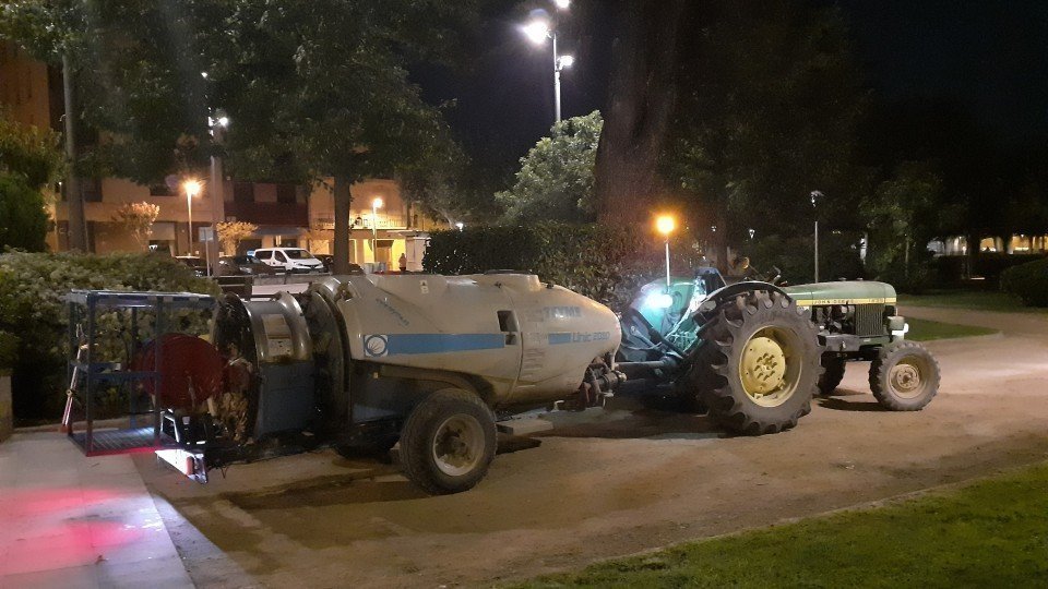 Els treballs es duran a terme amb un tractor i una atomizadora ©AjBorgesBlanques