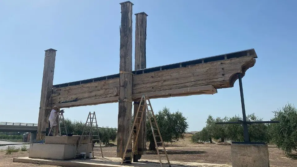 Els treballs de restauració de la premsa a les Borges Blanques ©AjBorgesBlanques