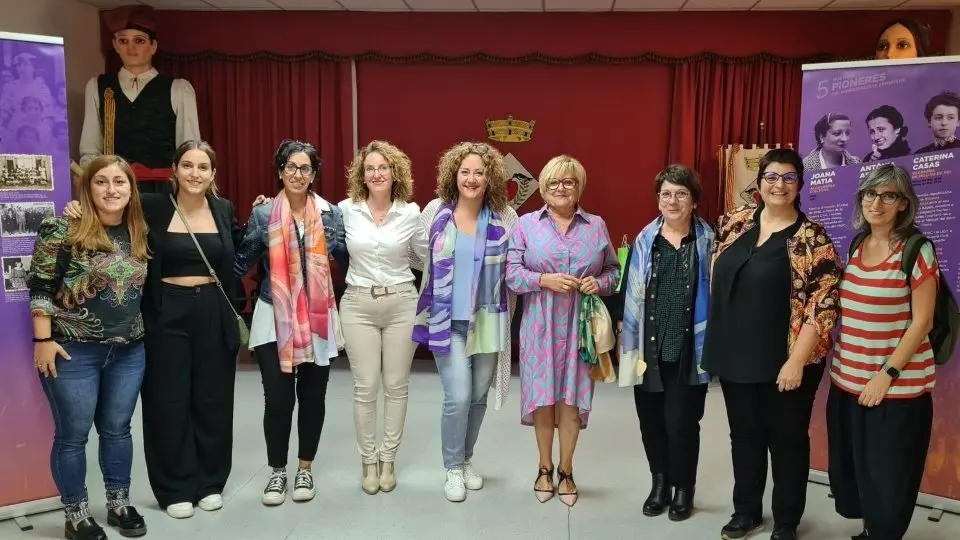 Inauguració de l'exposició '1934-1939: Pioneres del Municipalisme Feminista'. Fotografia: Ajuntament de Corbins.