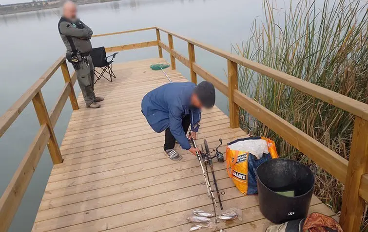 Pescador furtiu a l'Estany d'Ivars i Vila-sana ©AgentsRurals