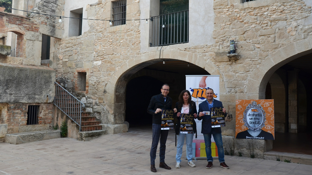 Presentació de la primera mostra de vins i tapes a Cal Duch ©AjMollerussa