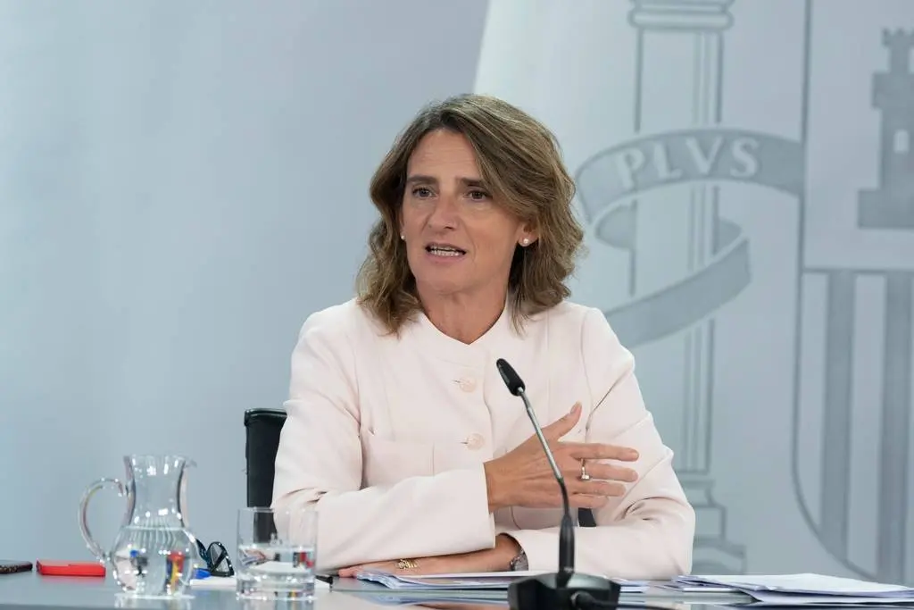 La vicepresidenta tercera i ministra de Transició Ecològica, Teresa Ribera, a la roda de premsa del Consell de Ministres 

Data de publicació: dimarts 11 d’octubre del 2022, 17:21

Localització: Madrid

Autor: Pool Moncloa / Borja Puig de la Bellacasa