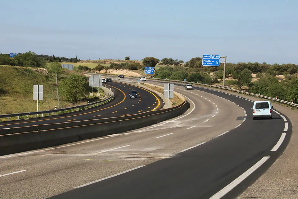 Imatge del punt de l'accident a l'autovia A-2 a la Segarra

Data de publicació: diumenge 30 d’abril del 2023, 10:14

Localització: Granyanella

Autor: Ignasi Gómez  (ACN)