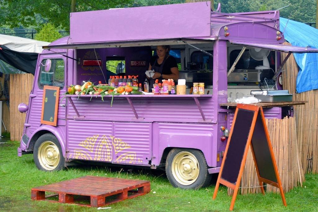 Una food truck - Foto: Joenomias | Pixabay