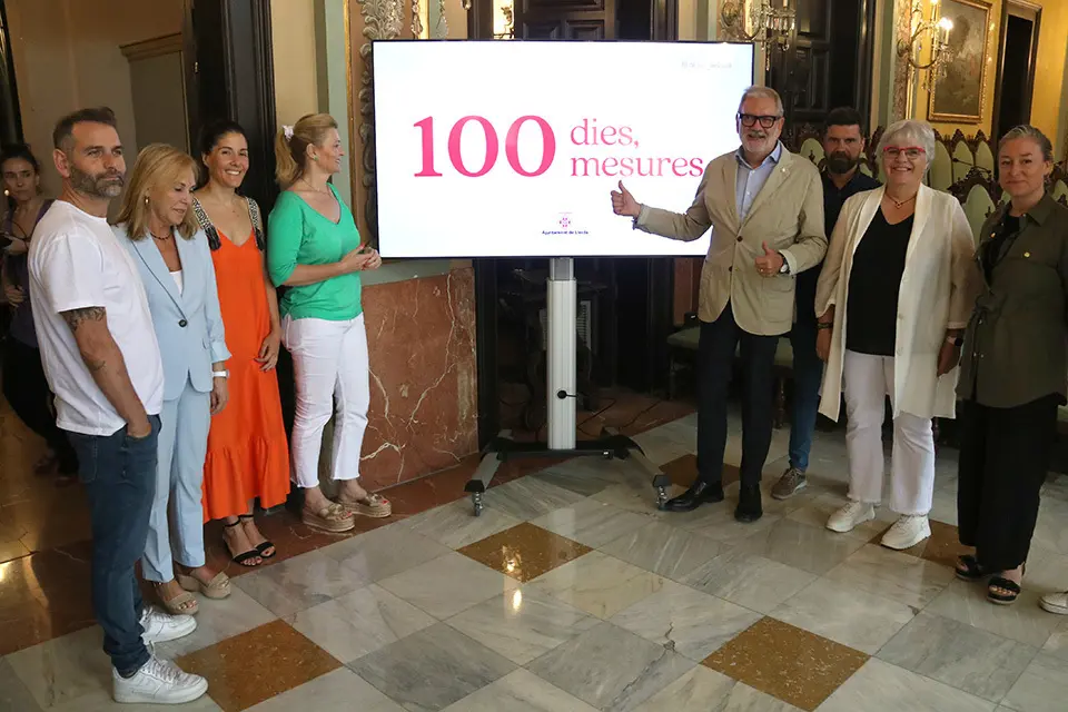 L'equip de govern del PSC Lleida de Fèlix Larrosa ha presentat més d'un centenar de mesures de millora per la ciutat

Data de publicació: dimarts 18 de juliol del 2023, 12:54

Localització: Lleida

Autor: Ignasi Gómez