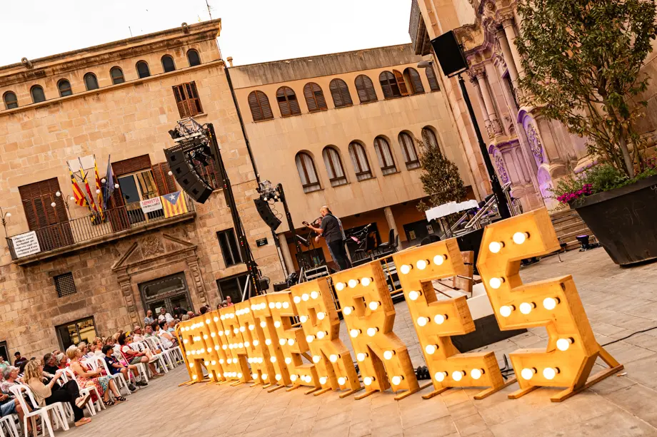 Actuació del grup Laverta a la plaça Major de Tàrrega durant el 25è Paupaterres - Foto: Jordi Vinuesa