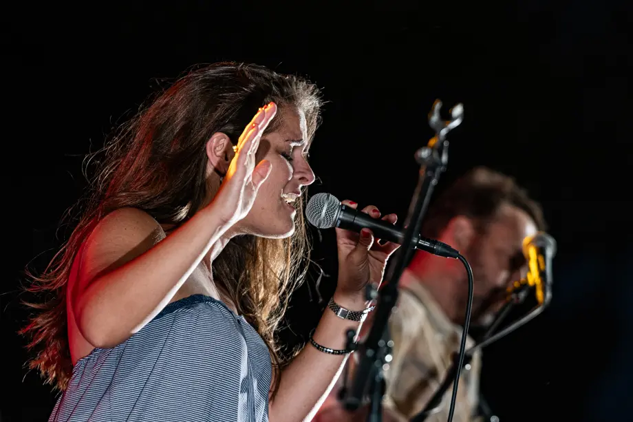 Actuació de Meritxell Gené al Càmping Municipal de Tàrrega durant el 25è Paupaterres - Foto: Jordi Vinuesa