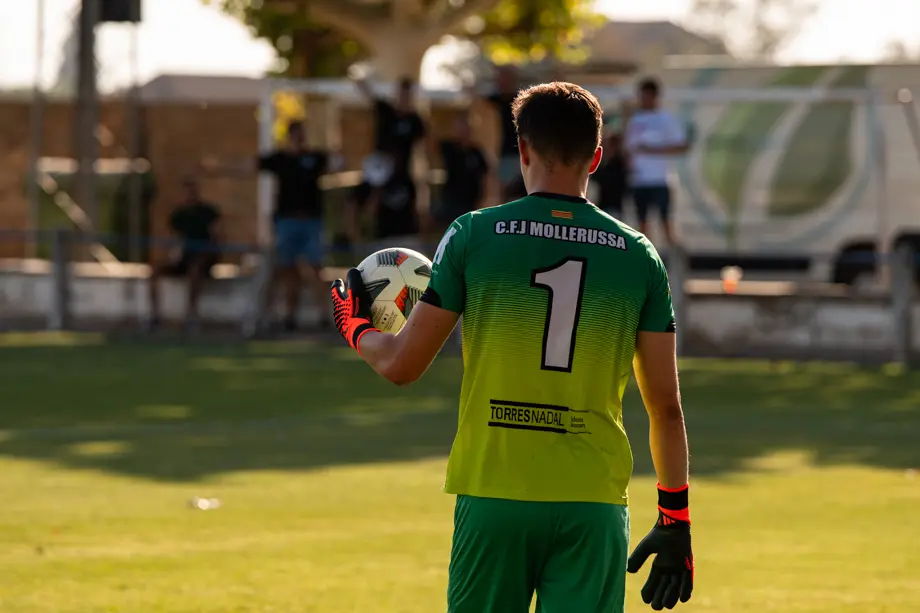 Partit amistós entre el Lleida Esportiu i el CFJ Mollerussa, disputat a Ivars d'Urgell - Foto: Jordi VInuesa