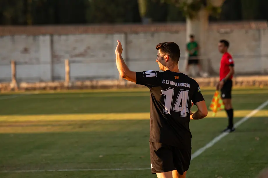 Partit amistós entre el Lleida Esportiu i el CFJ Mollerussa, disputat a Ivars d'Urgell - Foto: Jordi VInuesa