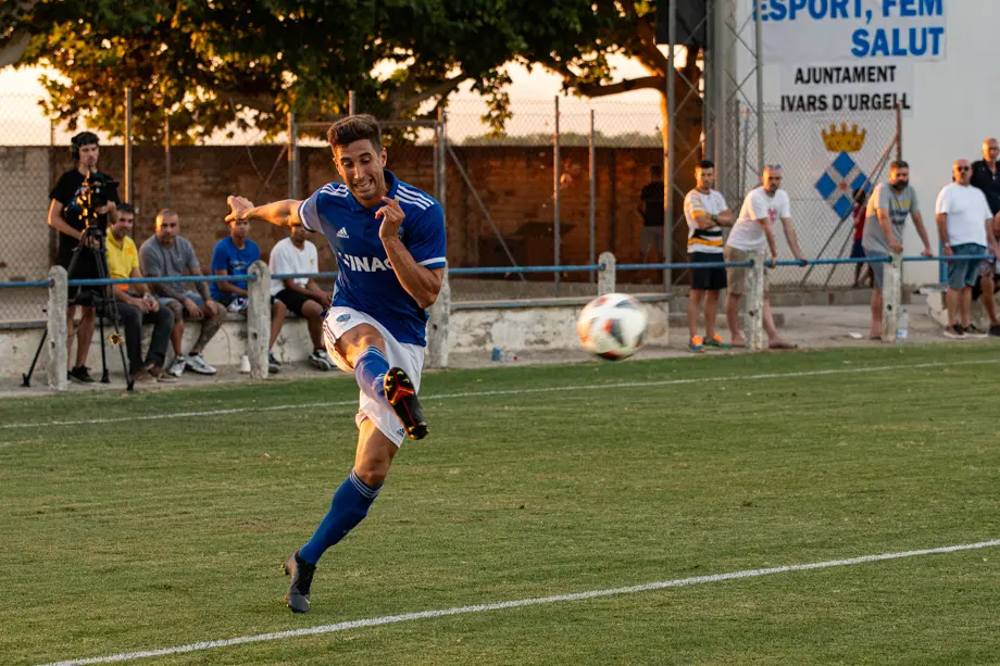 Partit amistós entre el Lleida Esportiu i el CFJ Mollerussa, disputat a Ivars d'Urgell - Foto: Jordi VInuesa