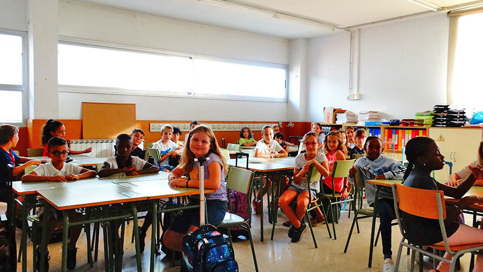 Alumnes de 3r de primària en l'inici del curs escolar a l'Escola Pompeu Fabra de Mollerussa - Foto: Territoris