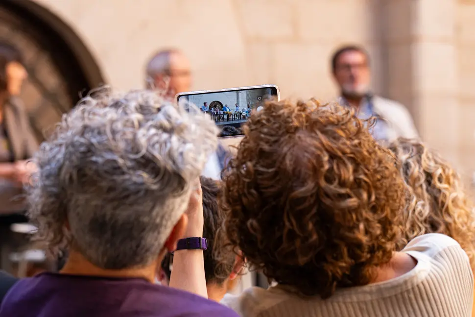 Vermut Literari amb Xavier Graset (acompanyat de Magda Gregori, Marta Alòs, Francesc Canosa i Antoni Gelonch) durant la jornada de dissabte de la primera edició de Sant Miquel de les Lletres a Lleida - Foto: Jordi Vinuesa