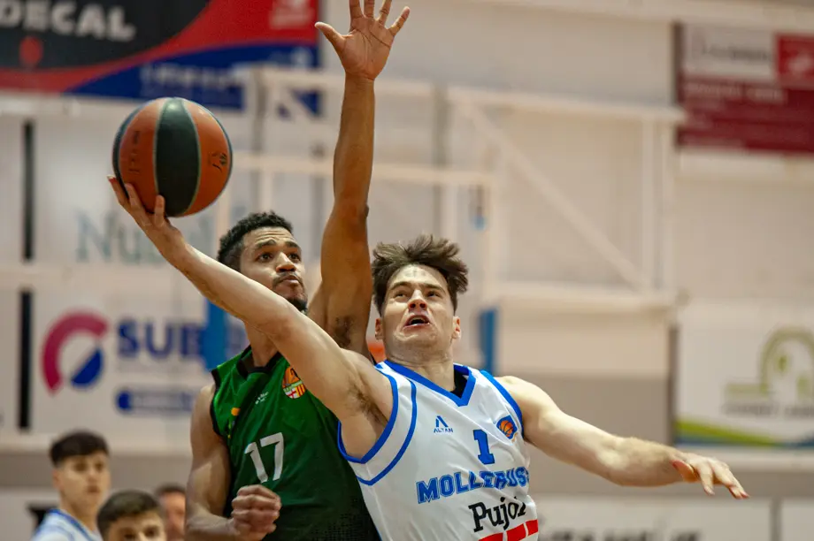 El Pujol CB Mollerussa comença la temporada amb una victòria a casa davant el CB Les Franqueses - Foto: Jordi Vinuesa