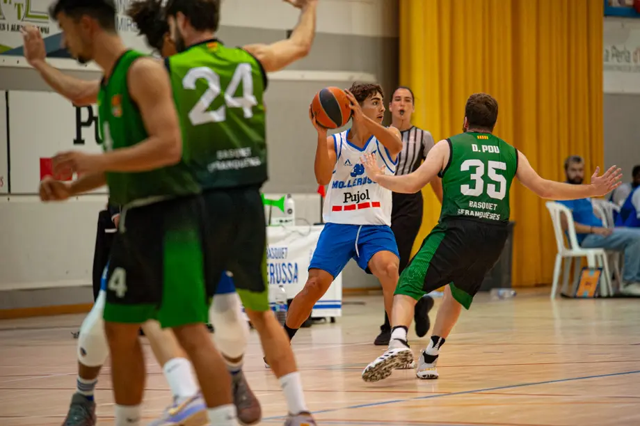 El Pujol CB Mollerussa comença la temporada amb una victòria a casa davant el CB Les Franqueses - Foto: Jordi Vinuesa