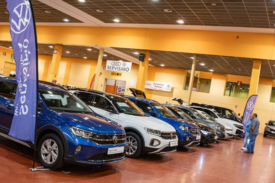 La fira compta amb un parc expositiu de 357 cotxes - Foto: Jordi Vinuesa