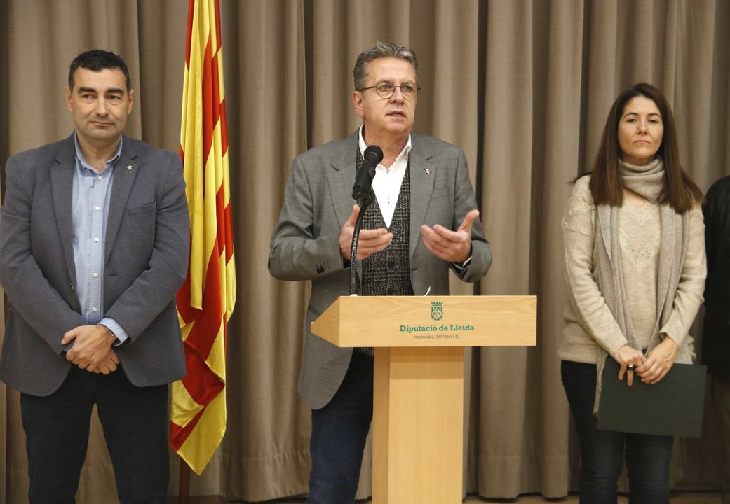 El president de la Diputació de Lleida, Joan Talarn, amb el vicepresident Agustí Jiménez - Foto: Oriol Bosch