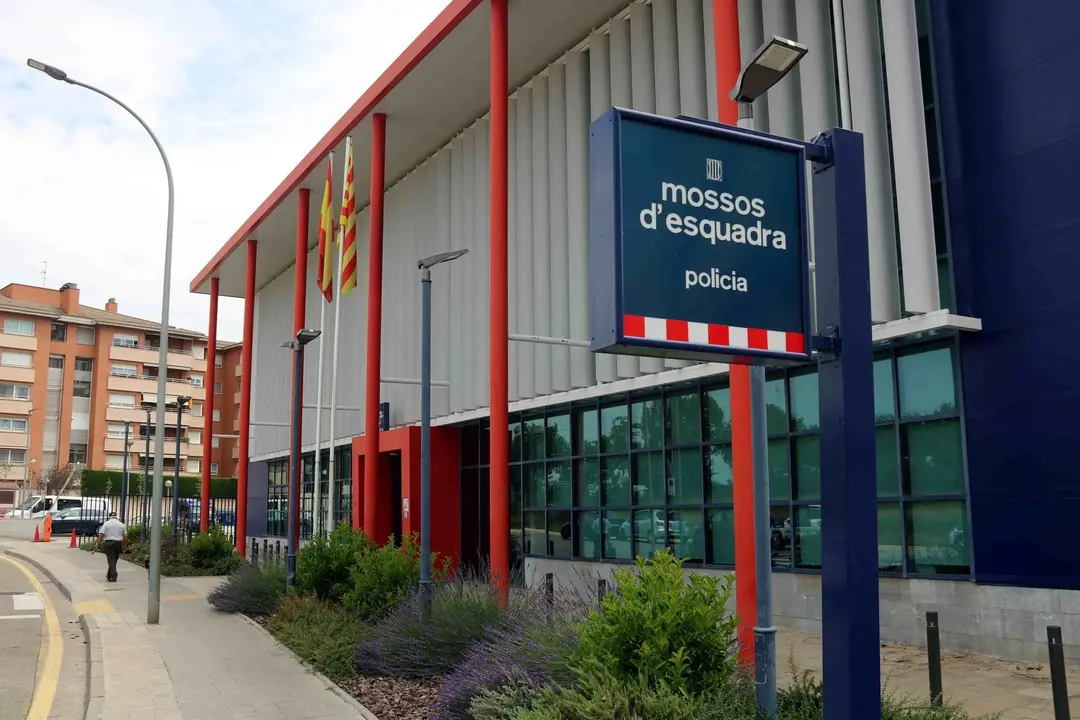 Exterior de la comissaria dels Mossos d'Esquadra de Lleida - Foto: Anna Berga