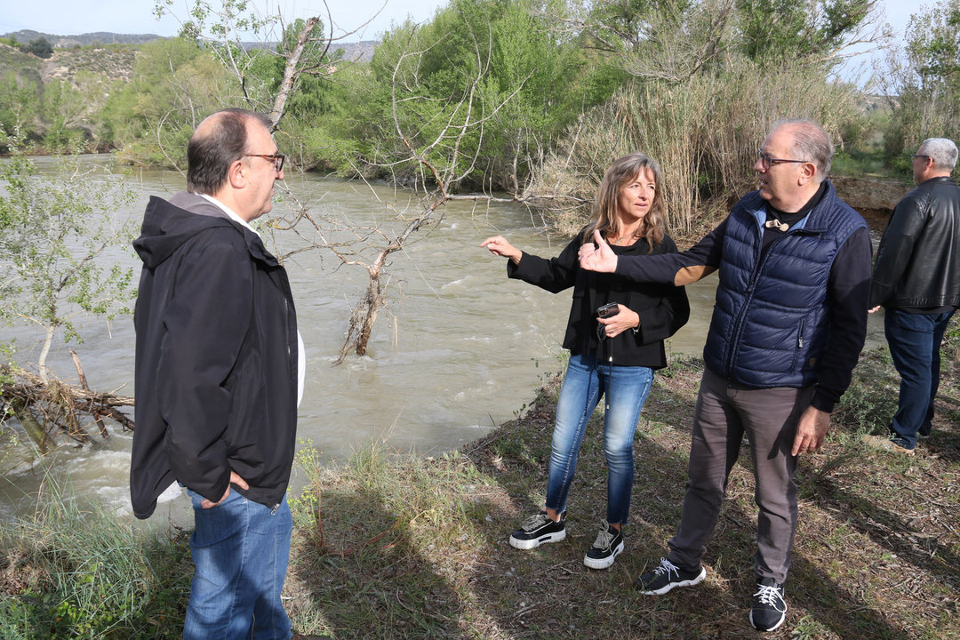 Carmel Mòdol, Dolors Vila i Josep Maria Vallès durant la visita a la zona afectada per les inundacions - Foto: Ignasi Gómez