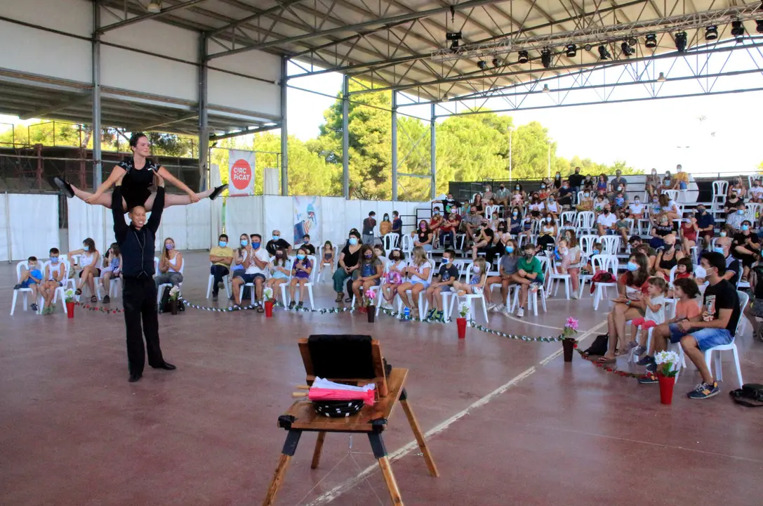 Pla gobert d'un dels espectacles de la 7a edició de Circ Picat d'Alpicat, foto publicada el 13 de setembre de 2020. (Horitzontal)
