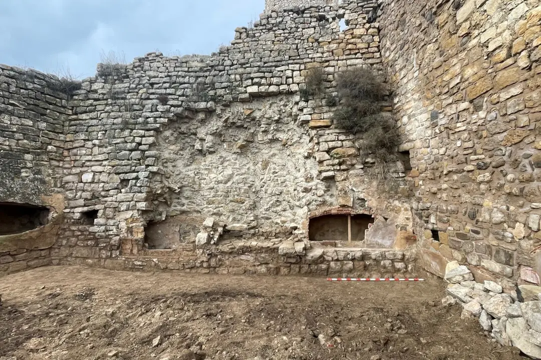 Imatge de les obres de restauraci&oacute; de la muralla de Guimer&agrave;. Foto: Diputaci&oacute; de Lleida