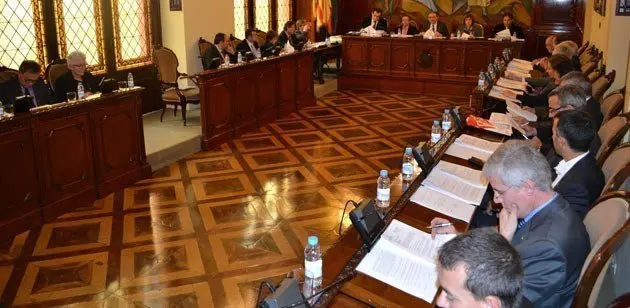 Imatge del Ple de la Diputació que va aprovar les noves obres al Pla d'Urgell.