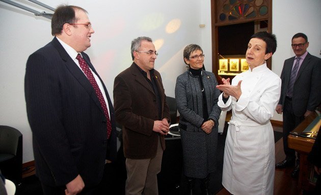 L&#39;alcalde Enric Mir es va trobar amb Carme Ruscalleda en el seu restaurant.