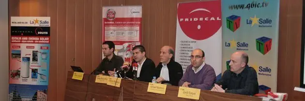 Els representants de La Salle i l'empresa Fridecal.