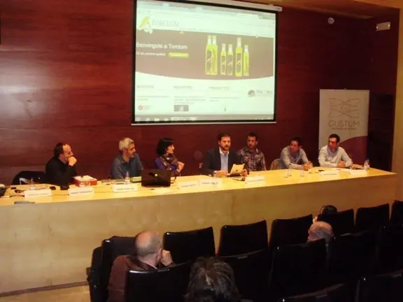 Els ponents, durant l'acte de presentació