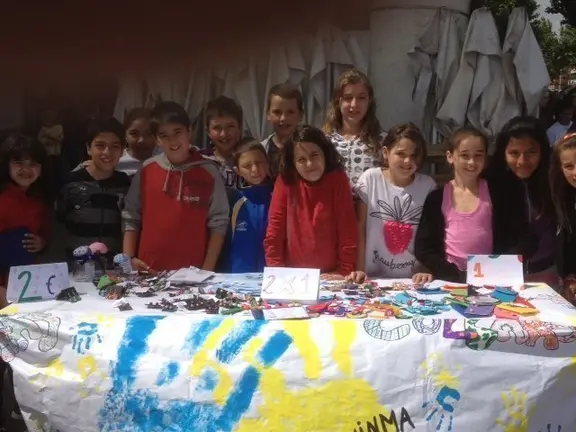 L'oferta de productes va des d'arracades i collarets a fundes de mòbil