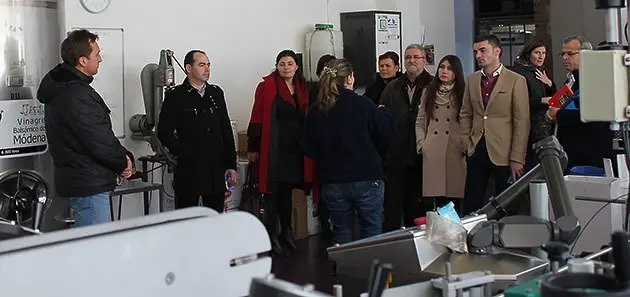 Visita d'una delegació de Rumania a una empresa del programa Leader al Pla d'Urgell
