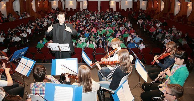 Activitats de l&#39;Escola Municipal de Música de Mollerussa amb els escolars de la comarca.