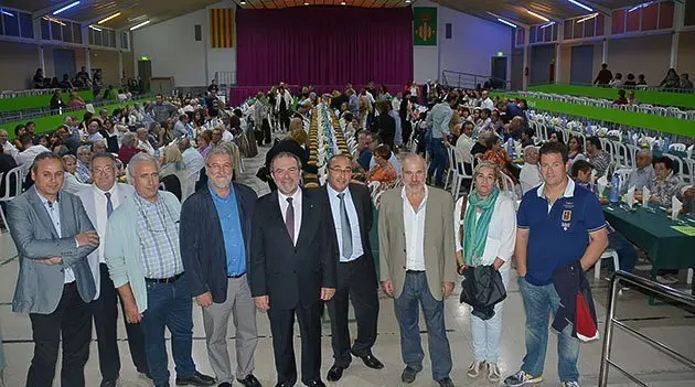 Joan Reñé, amb els alcaldes del Pla d'Urgell en el sopar a La Cultural de Bell-lloc.