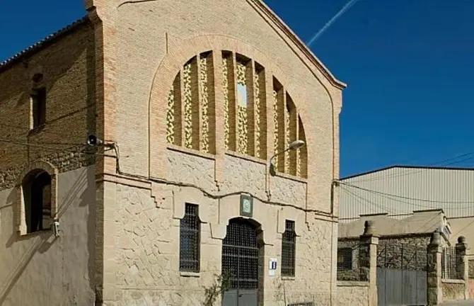 La façana de la Cooperativa d'Arbeca.