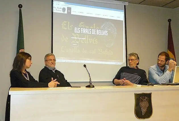 Acte de presentació del web en l'edifici Sebastià Serrano de Bellvís.