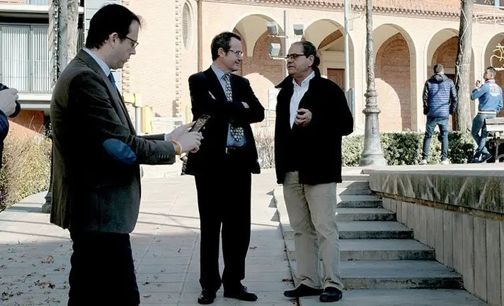 Marc Solsona i Mariano Yagüez proven l'aplicació Mollerussa Viappublica