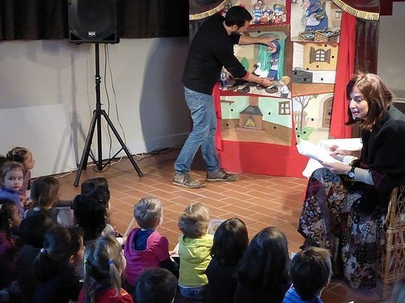 Els petits experimentes les tradicions i el folklore a l'Ajuntament de Guissona