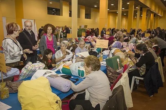 Participants en la Trobada de Puntaires