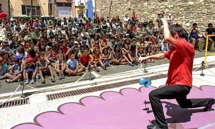 Alpicat omple els carres d'espectacles i animaciò