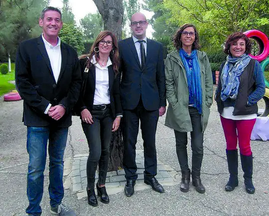 Els representants d'Aspros i La Caixa que van signar el conveni 1