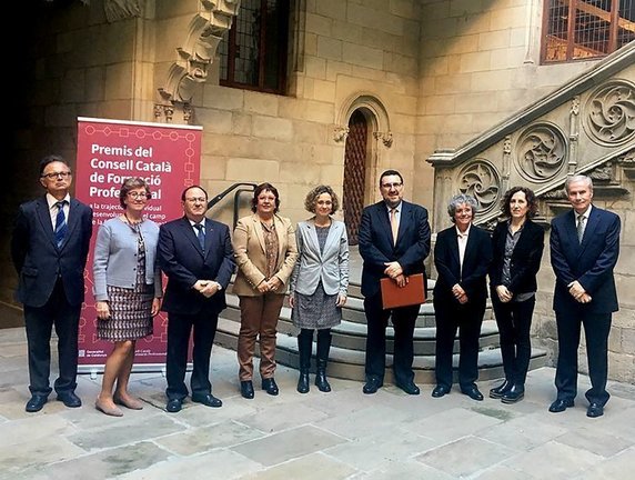 Antoni Miquel rep el premi en un acte al Palau de la Generalitat 1